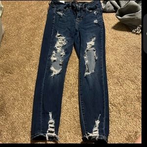 American Eagle blue ripped jeans